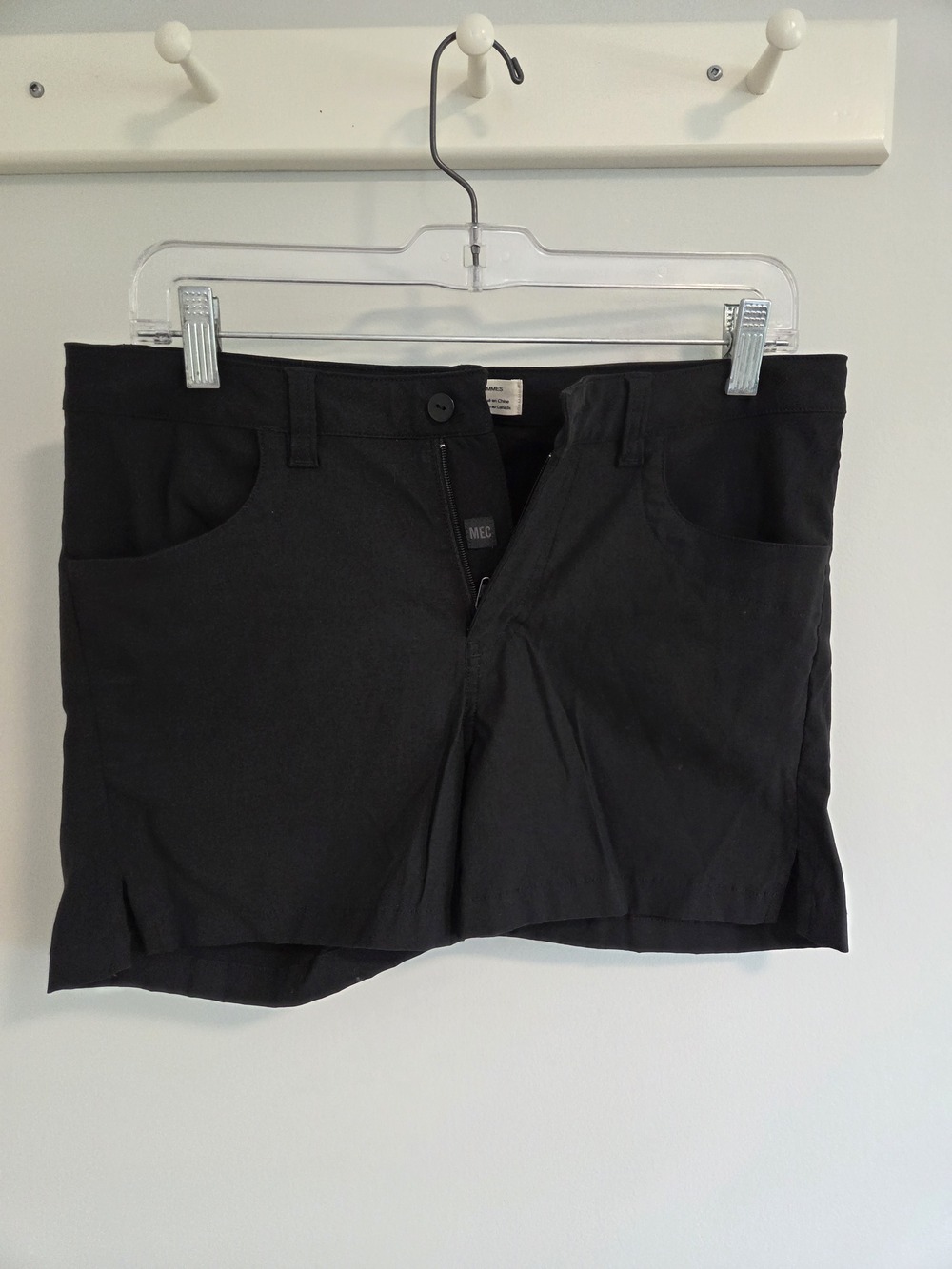 8 MEC Black Stretchy Shorts